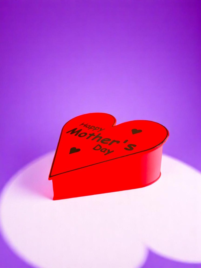 Κουτί Δώρου "Happy Mother's Day" σε Σχήμα Καρδιάς - Το Τέλειο Κόκκινο Αξεσουάρ για την Ημέρα της Μητέρας