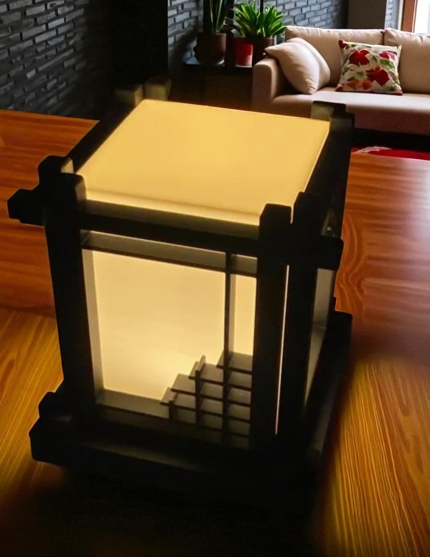 3D Printed Mini Επιτραπέζιο Φωτιστικό – Ιαπωνικό Στυλ με Αρχιτεκτονική Υπογραφή