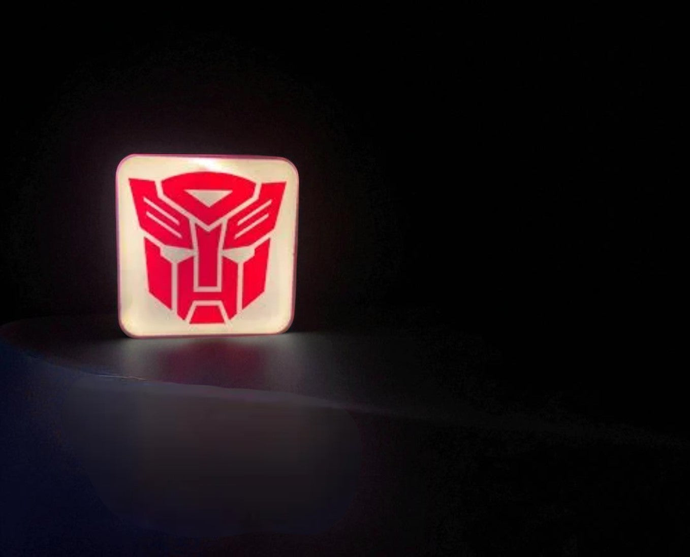 “Δύναμη Autobot” – Φωτιζόμενο 3D Printed Lightbox (Fan Art)