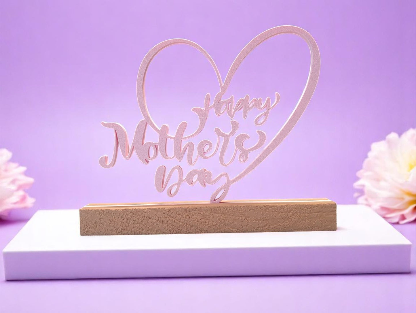 Elegant Heart-Shaped "Happy Mother's Day" Decorative Stand with Base - A Sophisticated Gift for Mother