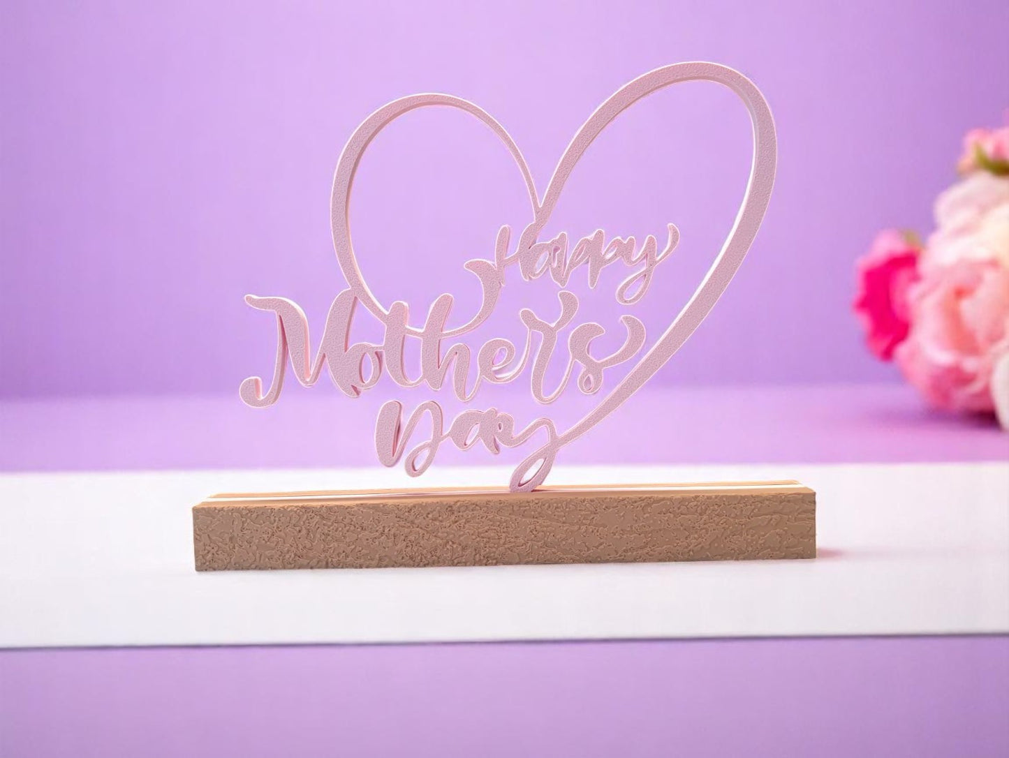 Elegant Heart-Shaped "Happy Mother's Day" Decorative Stand with Base - A Sophisticated Gift for Mother