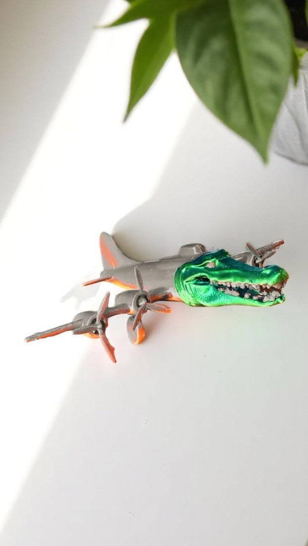 🐊✈️ Bombardino Crocodilo – Φιγούρα Fan Art από τη συλλογή Brain Rot