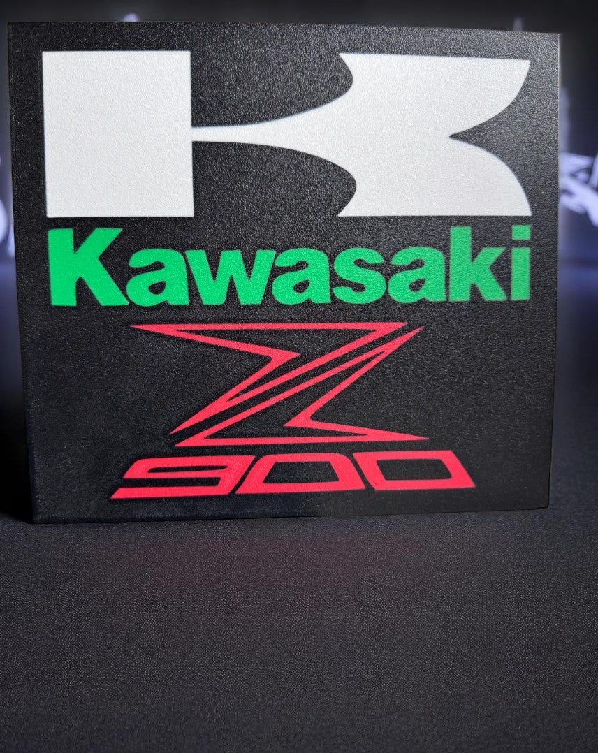 Φωτεινό Lightbox Kawasaki Z900 – Δυναμικό Fan Art Διακοσμητικό Αγωνιστικού Στυλ