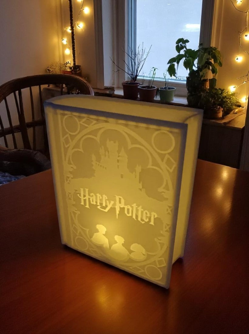 Μαγικό Βιβλίο Φωτιστικό – 3D Printed Fan Art Lightbox από τον Κόσμο του Χάρι Πότερ