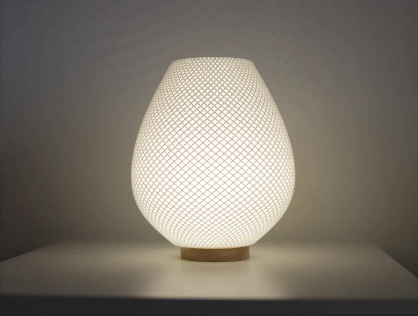 Diamond Mesh Droplet Lamp