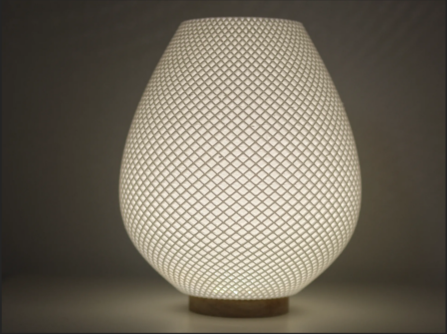 Diamond Mesh Droplet Lamp