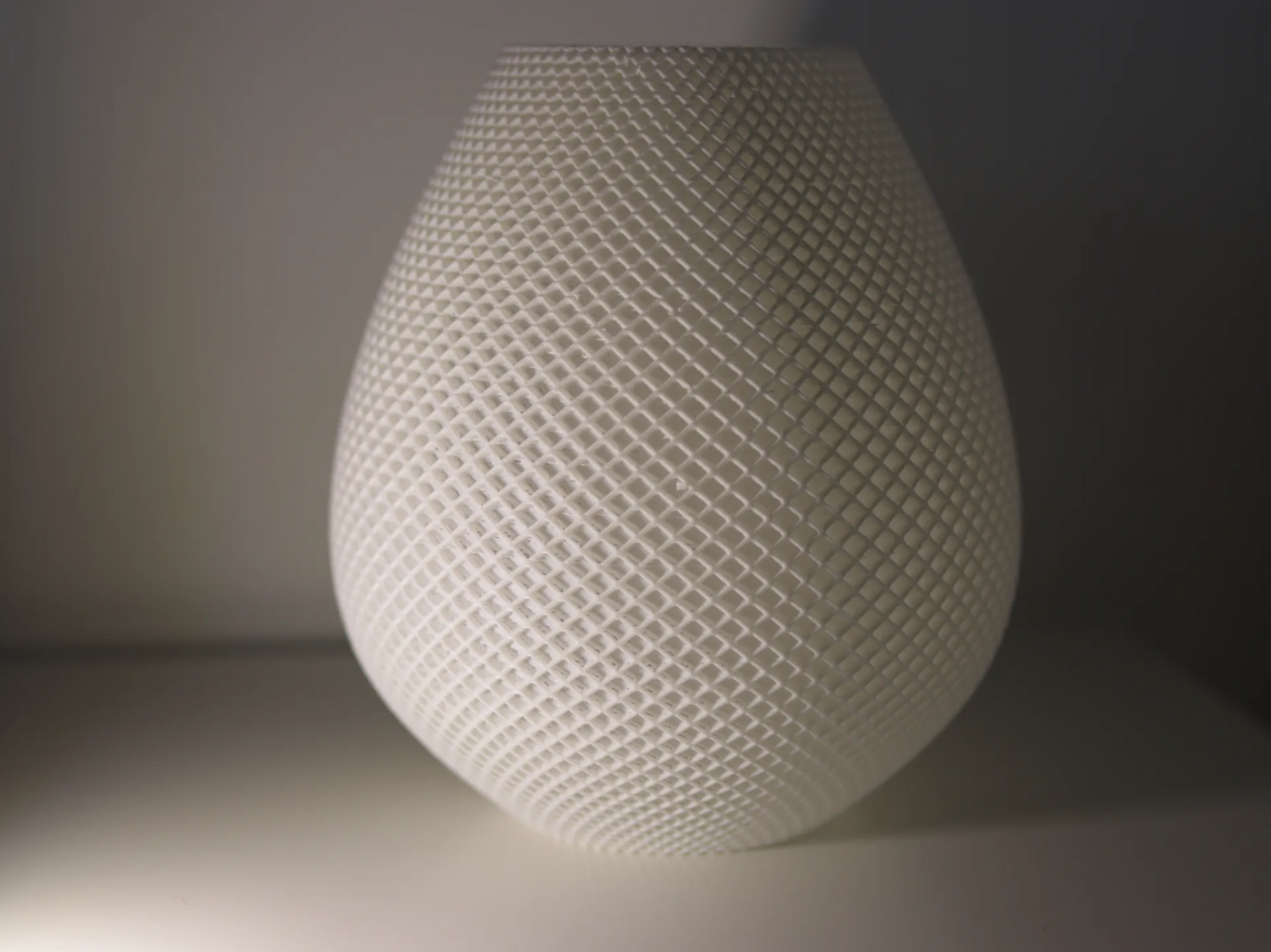 Diamond Mesh Droplet Lamp