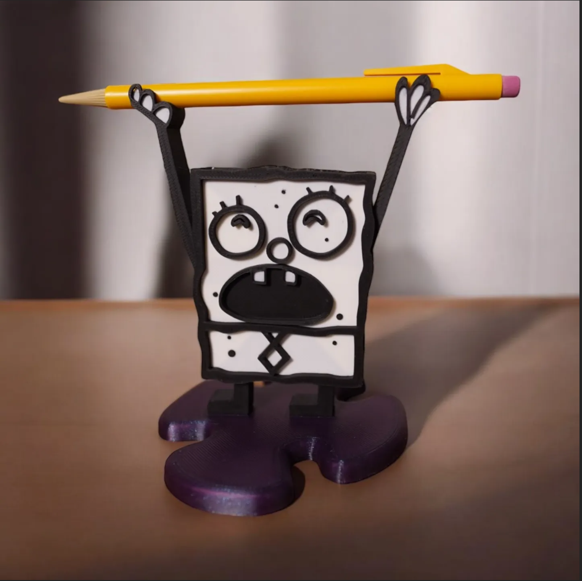 Funny Pencil Holder β Cartoon Shocked Face