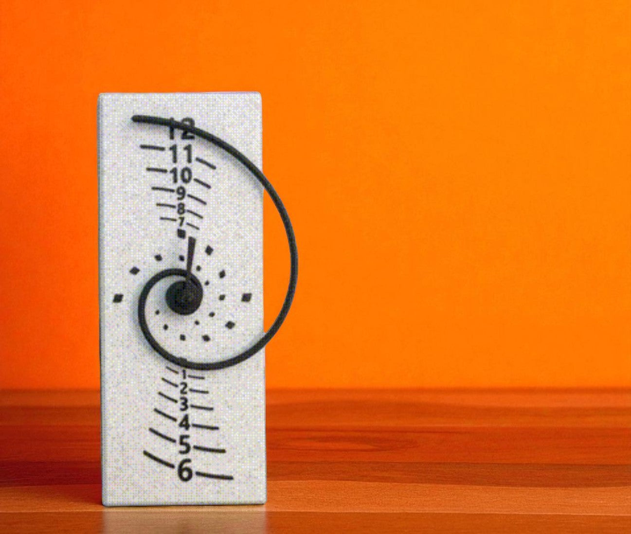 Minimal Spiral Επιτραπέζιο Ρολόι
