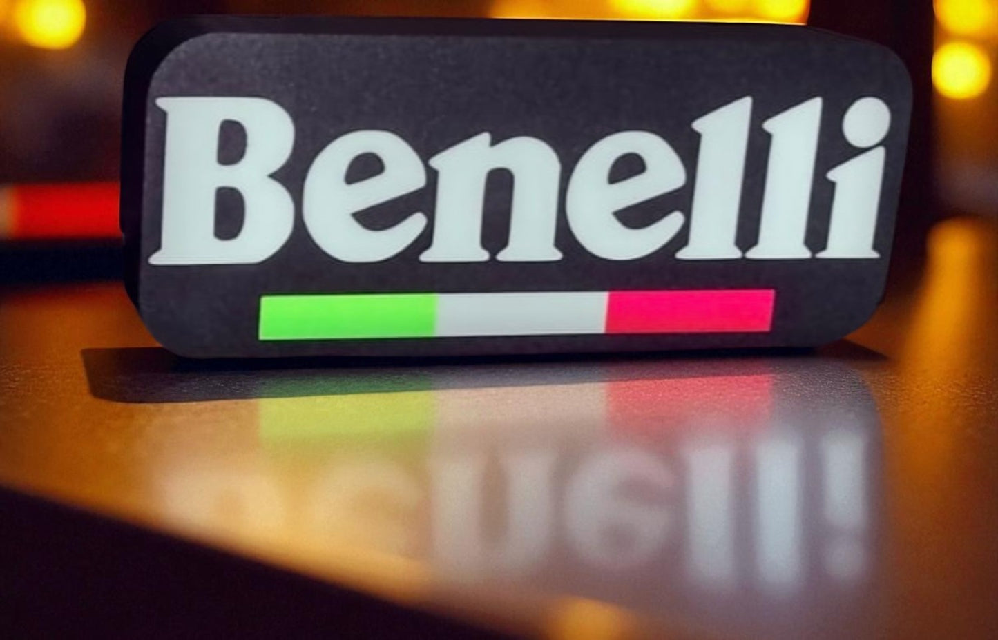 Lightbox – Fan Art Φωτιστικό Benelli με Ιταλικό Στυλ