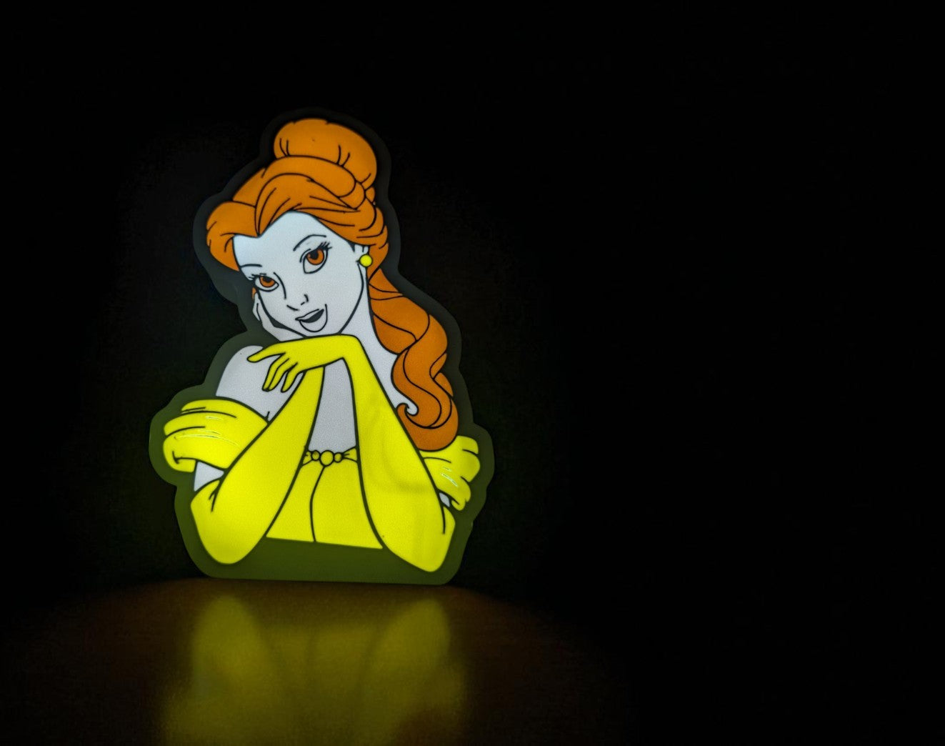Lightbox – Fan Art Φωτιστικό "Η Πεντάμορφη"