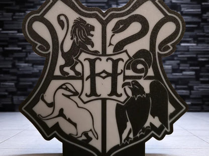 Hogwarts – Φωτεινό Fan Art Έμβλημα | 3D Printed Μαγεία από τον Κόσμο του Χάρι Πότερ