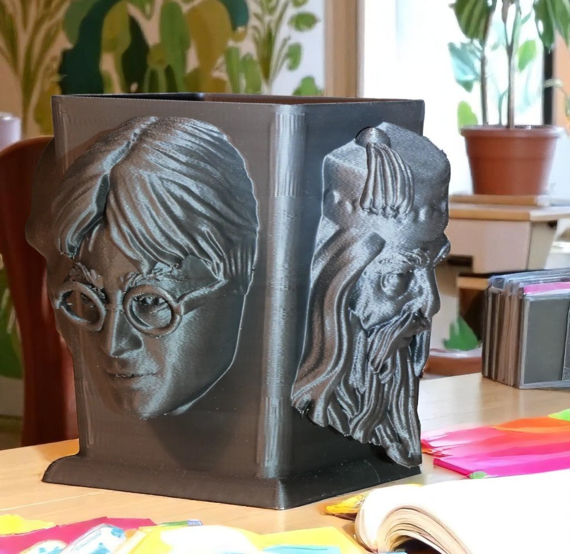 Μαγική Μολυβοθήκη Χάρι Πότερ & Ντάμπλντορ | 3D Printed Fan Art Διακοσμητικό Γραφείου