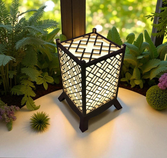 3D Printed Επιτραπέζιο Φωτιστικό – Ιαπωνική Κομψότητα με Σχέδιο Kumiko