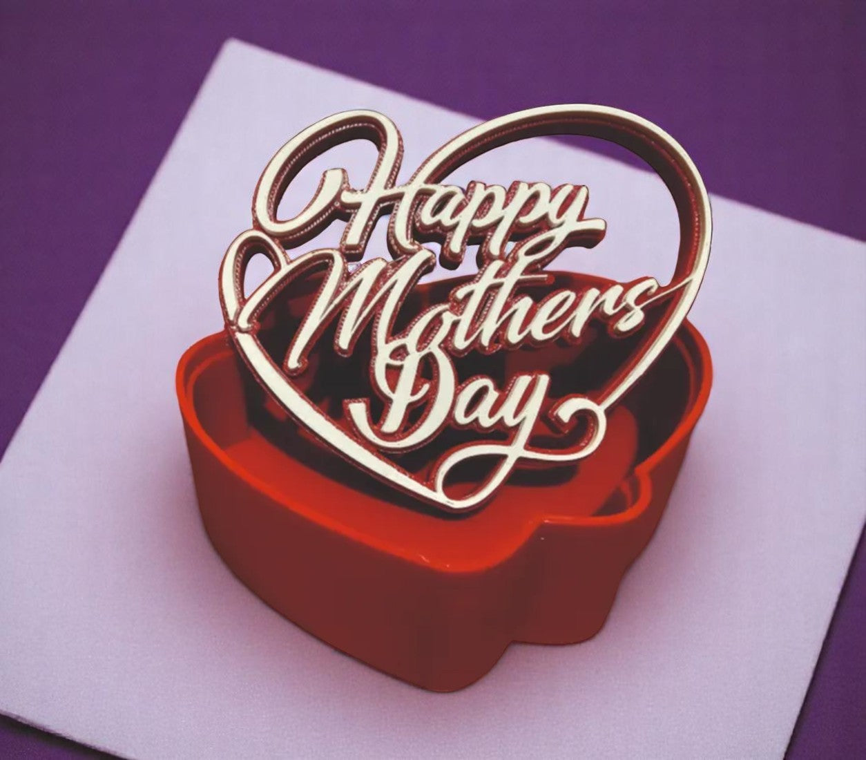 Κομψό Διακοσμητικό "Happy Mother's Day" σε Σχήμα Καρδιάς με Κόκκινη Βάση - Το Απόλυτο Δώρο Αγάπης