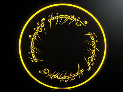 Φωτιζόμενο Lightbox "Το Ένα Δαχτυλίδι" – Χειροποίητο 3D Fan Art Διακοσμητικό