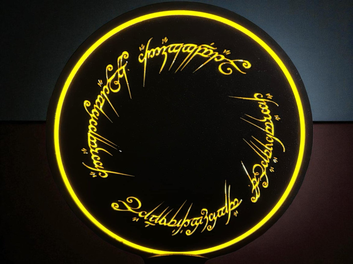 Φωτιζόμενο Lightbox "Το Ένα Δαχτυλίδι" – Χειροποίητο 3D Fan Art Διακοσμητικό