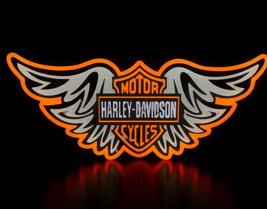 Φωτεινό Lightbox Harley-Davidson με Φτερά – Χειροποίητο Fan Art Διακοσμητικό 