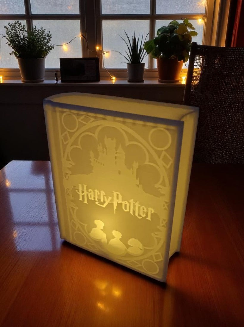 Μαγικό Βιβλίο Φωτιστικό – 3D Printed Fan Art Lightbox από τον Κόσμο του Χάρι Πότερ