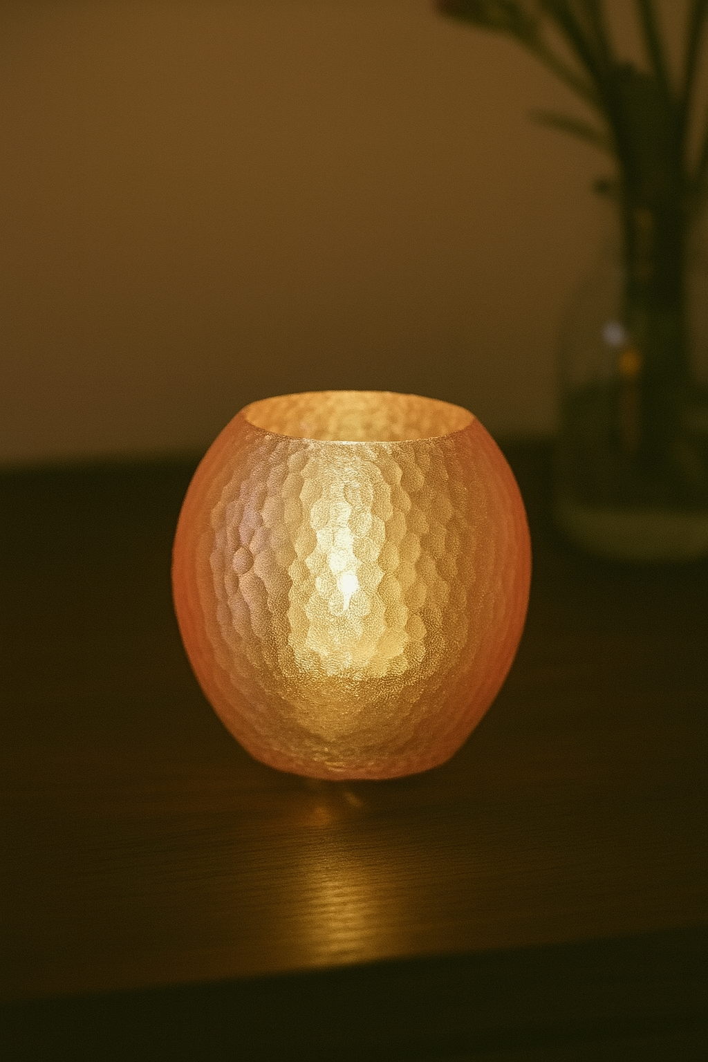 Golden Pebble Pink Candle Holder – Hammered Texture Tealight Sphere | Romantic Soft Glow Decor | Custom Colors
