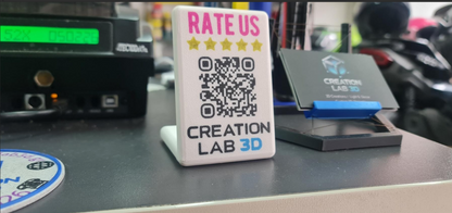 Smart Review Stand – Επιτραπέζιο QR Stand για Αξιολογήσεις, WiFi & Menu