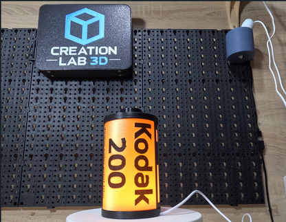  Επιτραπέζιο Φωτιστικό σε Μορφή Φιλμ Retro Film Lightbox – Vintage Film Canister Table Lamp 