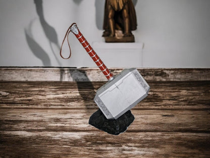 Mjolnir – Το Σφυρί του Θορ