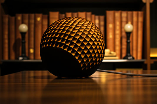 Σφαιρικό Επιτραπέζιο Φωτιστικό GeoSphere – Μοντέρνος Διακοσμητικός Φωτισμός με LED