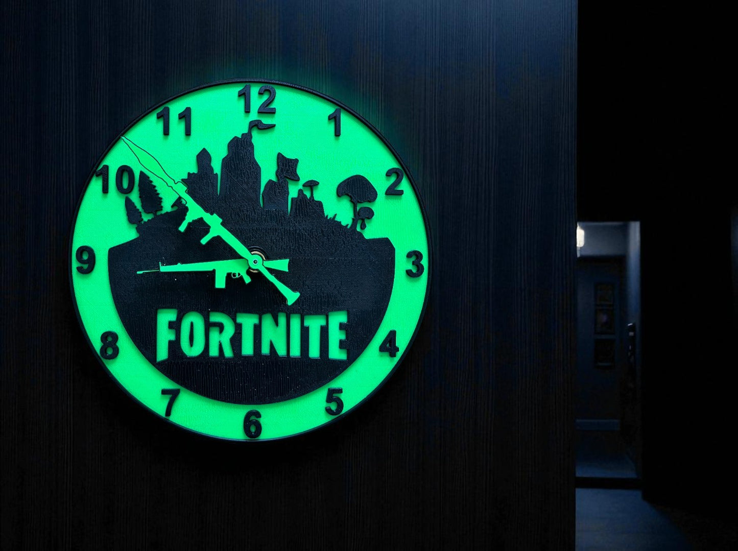 Glow-in-the-Dark Fortnite Ρολόι Τοίχου | Fan Art Edition