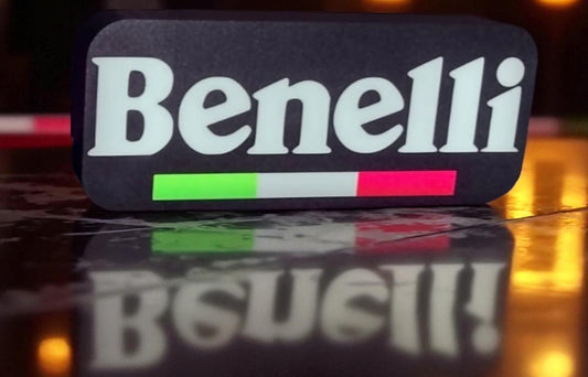  Lightbox – Fan Art Φωτιστικό Benelli με Ιταλικό Στυλ